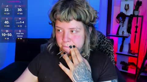 Kenzie online show from December 3, 2025, 5:37 am