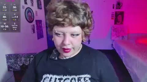 Kenzie online show from June 19, 2026, 7:56 am