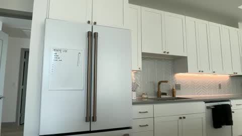 kenziesmithh online show from February 28, 2026, 8:10 pm