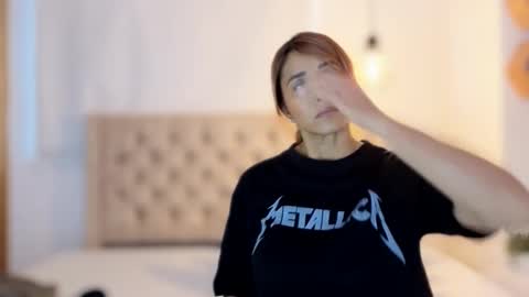 Kery Hillson online show from February 17, 2026, 12:01 pm