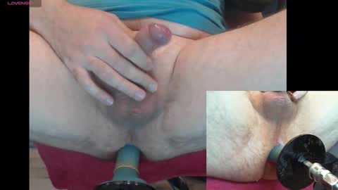 Snapshot of kev0808 chatting on November 1, 2025, 8:33 pm Kev online show from November 1, 2025, 8:33 pm