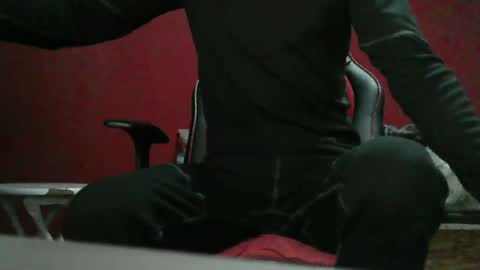 Snapshot of kev19922 chatting on January 27, 2025, 1:26 am kev19922 online show from January 27, 2025, 1:26 am