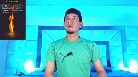 Snapshot of kevin__max_ chatting on July 22, 2026, 7:16 pm Kev online show from July 22, 2026, 7:16 pm