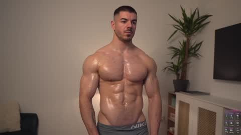 Snapshot of kevinandresxx chatting on December 18, 2024, 12:18 pm Kevin online show from December 18, 2024, 12:18 pm