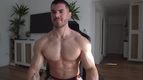 Snapshot of kevinandresxx chatting on February 7, 2025, 9:26 am Kevin online show from February 7, 2025, 9:26 am