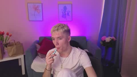 Snapshot of kevinparke chatting on February 25, 2026, 2:37 pm Kevin online show from February 25, 2026, 2:37 pm