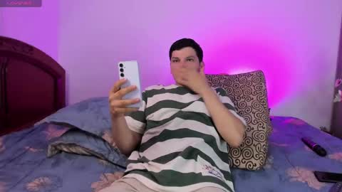 kevin and ottis online show from April 18, 2026, 2:59 am