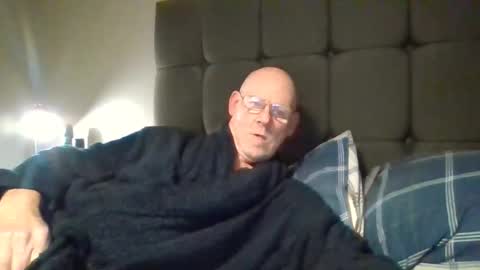 kevlooking4sez online show from March 3, 2026, 1:01 am