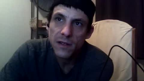 Snapshot of kevmtl8pc chatting on April 24, 2026, 7:11 am kevmtl8pc online show from April 24, 2026, 7:11 am