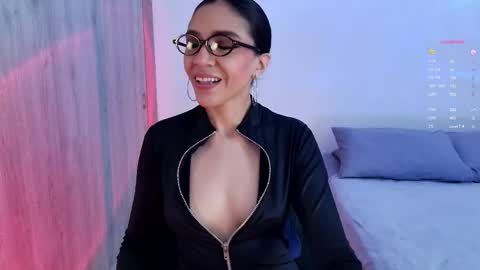 Keyla online show from April 12, 2026, 12:43 pm