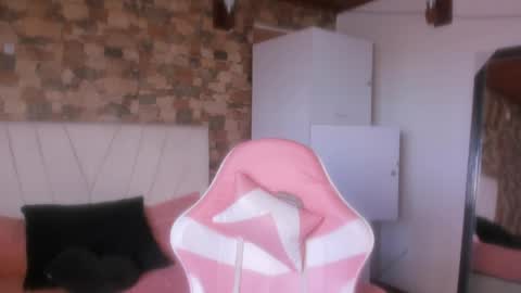 Snapshot of khaimy chatting on April 28, 2026, 8:03 pm Khami online show from April 28, 2026, 8:03 pm