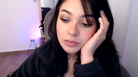 Snapshot of khal_girl chatting on November 5, 2025, 12:54 am Liss online show from November 5, 2025, 12:54 am