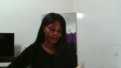 Snapshot of khaleesi7777777 chatting on April 2, 2026, 7:44 pm Khaleesi online show from April 2, 2026, 7:44 pm