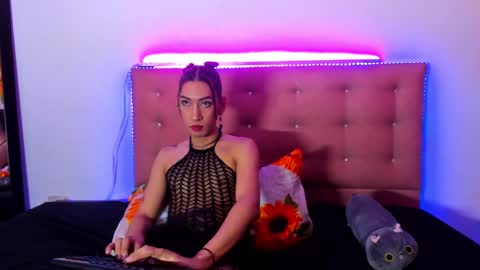 Snapshot of khandyz chatting on February 9, 2025, 4:40 pm Khandyz online show from February 9, 2025, 4:40 pm