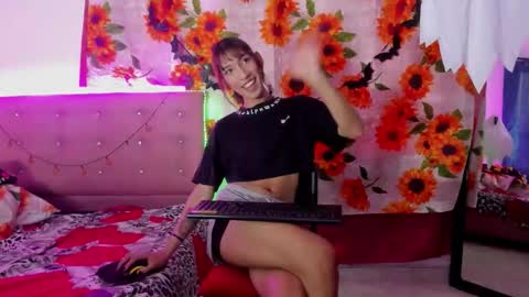 Snapshot of khandyz chatting on October 18, 2025, 10:10 pm Khandyz online show from October 18, 2025, 10:10 pm