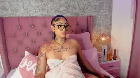 Khelany Isyy  online show from February 21, 2026, 1:56 pm