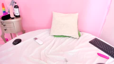 Khloe online show from December 28, 2024, 11:09 am