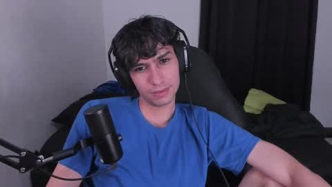 khozler_ online show from October 9, 2025, 12:52 am