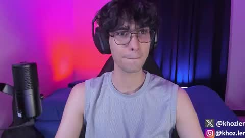 khozler_ online show from November 6, 2025, 11:26 pm