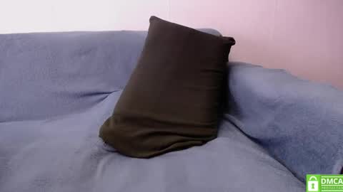 Hey Im Ivan everyday online 9am to 6pm 6 GMT Help me Reach K FollowerslPut your finger up  online show from March 21, 2026, 8:19 am