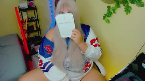 kiacum4u online show from April 8, 2026, 10:43 pm