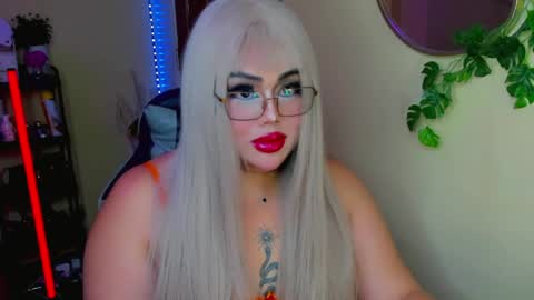 kiacum4u online show from April 17, 2026, 8:45 pm