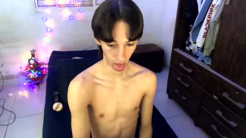 Snapshot of kiantwink chatting on December 31, 2024, 6:05 am kiantwink online show from December 31, 2024, 6:05 am