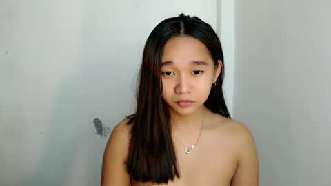 i love bella online show from September 24, 2025, 12:14 am