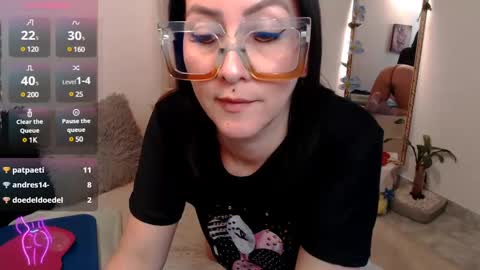 Snapshot of kiara_bermont chatting on March 7, 2025, 7:38 pm Kiara Bermont online show from March 7, 2025, 7:38 pm