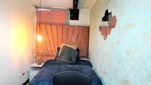 Snapshot of kiara_cruz__ chatting on February 19, 2026, 8:38 pm kiara Cruz online show from February 19, 2026, 8:38 pm