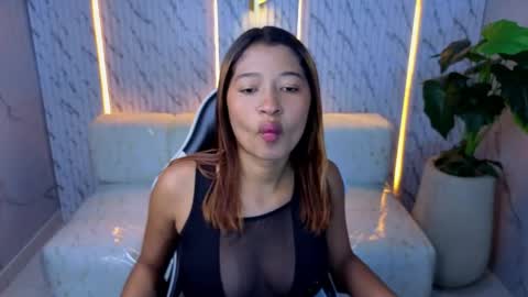 Snapshot of kiara_tx chatting on June 1, 2026, 8:21 pm Follow me.. Live 1430 to 2100 online show from June 1, 2026, 8:21 pm