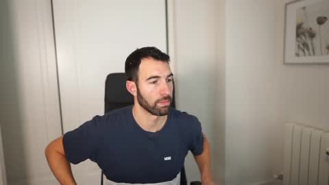 Manu online show from March 11, 2025, 8:41 am