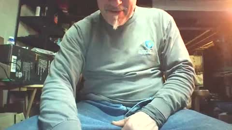 kick_1_down online show from January 2, 2025, 5:14 am