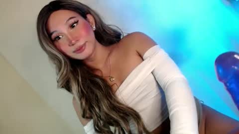 Snapshot of kiera_on_fire chatting on December 9, 2024, 10:22 am Kiera online show from December 9, 2024, 10:22 am