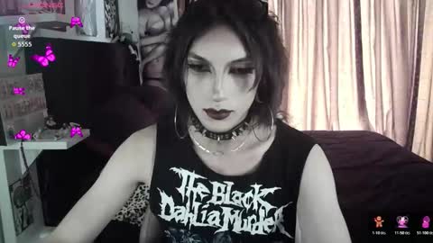 Snapshot of kiiller_queen chatting on November 7, 2025, 4:07 pm kenny online show from November 7, 2025, 4:07 pm