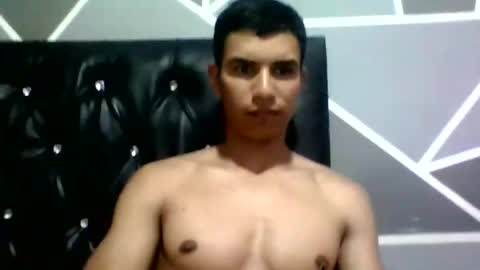 kike_salazar online show from October 12, 2025, 6:07 pm