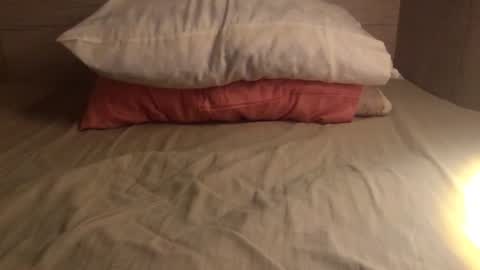 kiki3526 online show from October 26, 2025, 9:53 pm