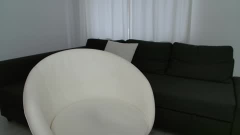 Snapshot of kiki_akai chatting on December 9, 2024, 6:55 am Ada online show from December 9, 2024, 6:55 am