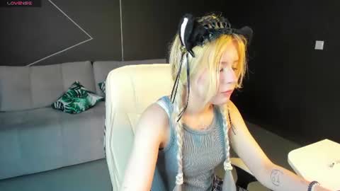 Snapshot of kiki_peach chatting on June 28, 2026, 12:22 pm Jessica online show from June 28, 2026, 12:22 pm