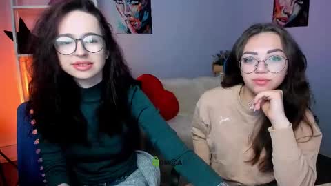 kiki_swan online show from March 4, 2025, 7:08 am