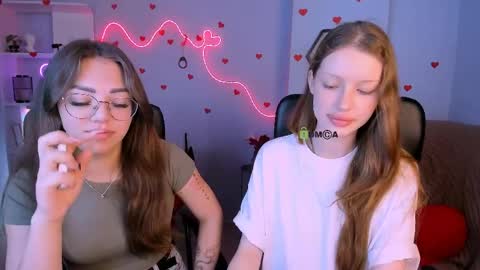 Snapshot of kiki_swan chatting on May 25, 2026, 5:46 am kiki_swan online show from May 25, 2026, 5:46 am