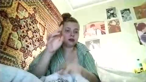 kikibang_ online show from March 3, 2026, 6:58 pm