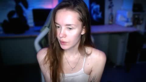 Snapshot of kikies_ chatting on December 6, 2024, 11:14 pm Mika and Miranda online show from December 6, 2024, 11:14 pm