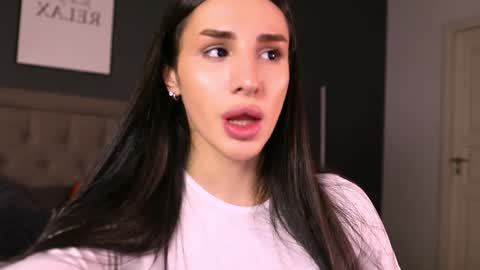 Snapshot of kim_oberlin chatting on October 26, 2025, 11:38 am Kim Oberlin online show from October 26, 2025, 11:38 am