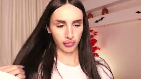 Snapshot of kim_oberlin chatting on October 28, 2025, 11:25 am Kim Oberlin online show from October 28, 2025, 11:25 am