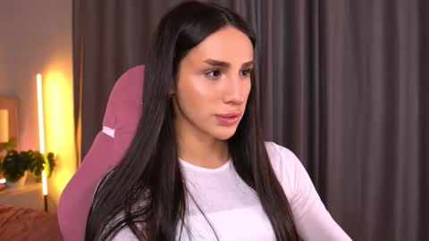 Snapshot of kim_oberlin chatting on November 8, 2025, 11:10 am Kim Oberlin online show from November 8, 2025, 11:10 am