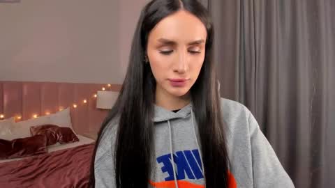 Snapshot of kim_oberlin chatting on January 13, 2026, 4:23 pm Kim Oberlin online show from January 13, 2026, 4:23 pm