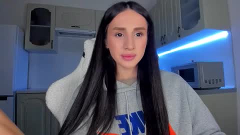 Snapshot of kim_oberlin chatting on February 9, 2026, 3:38 pm Kim Oberlin online show from February 9, 2026, 3:38 pm