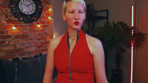 Snapshot of kim_waite chatting on October 4, 2025, 12:14 pm Kim online show from October 4, 2025, 12:14 pm