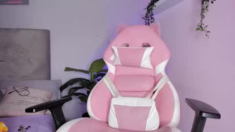 April online show from January 13, 2026, 8:47 pm